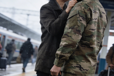 Helen Mercer Held Her Smile Until the Bus Doors Closed… Then Everything Fell Apart